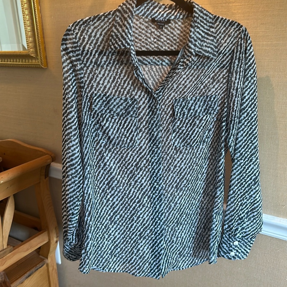 Worth New York Black and White Blouse.